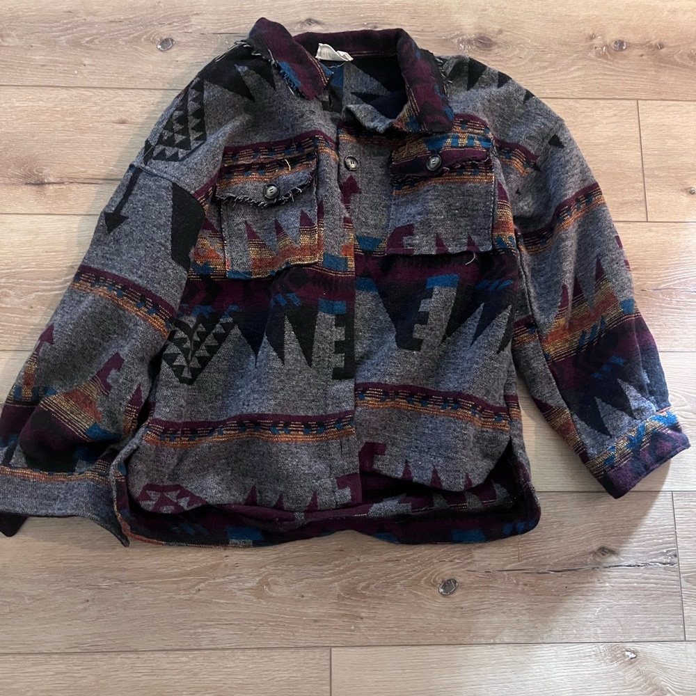 Women’s size L shacket